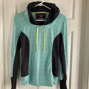 MPG Mondetta, Aqua and Grey Athletic Long sleeve Top Medium.  Fits like a small